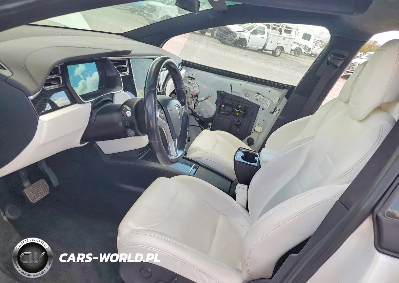 2017 Tesla Model X VIN:5YJXCDE28HF055770 - 7