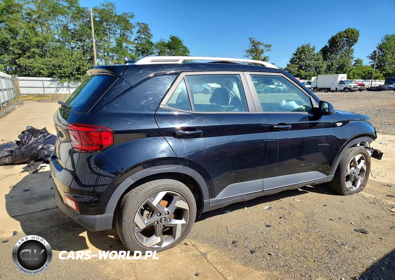 2022 Hyundai Venue Sel VIN:KMHRC8A39NU143028 - 3