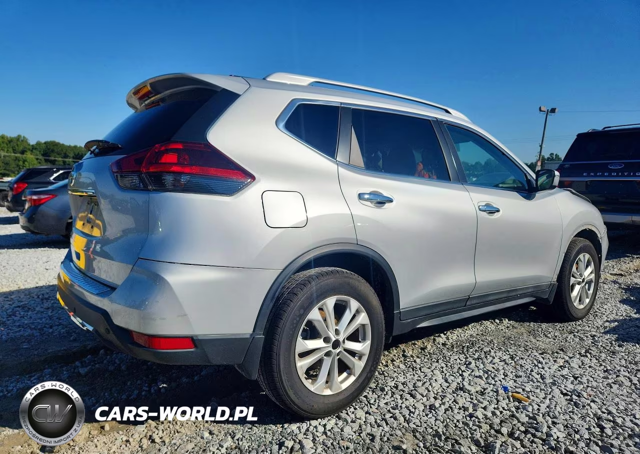 2018 Nissan Rogue S VIN:5N1AT2MT2JC828865 - 3
