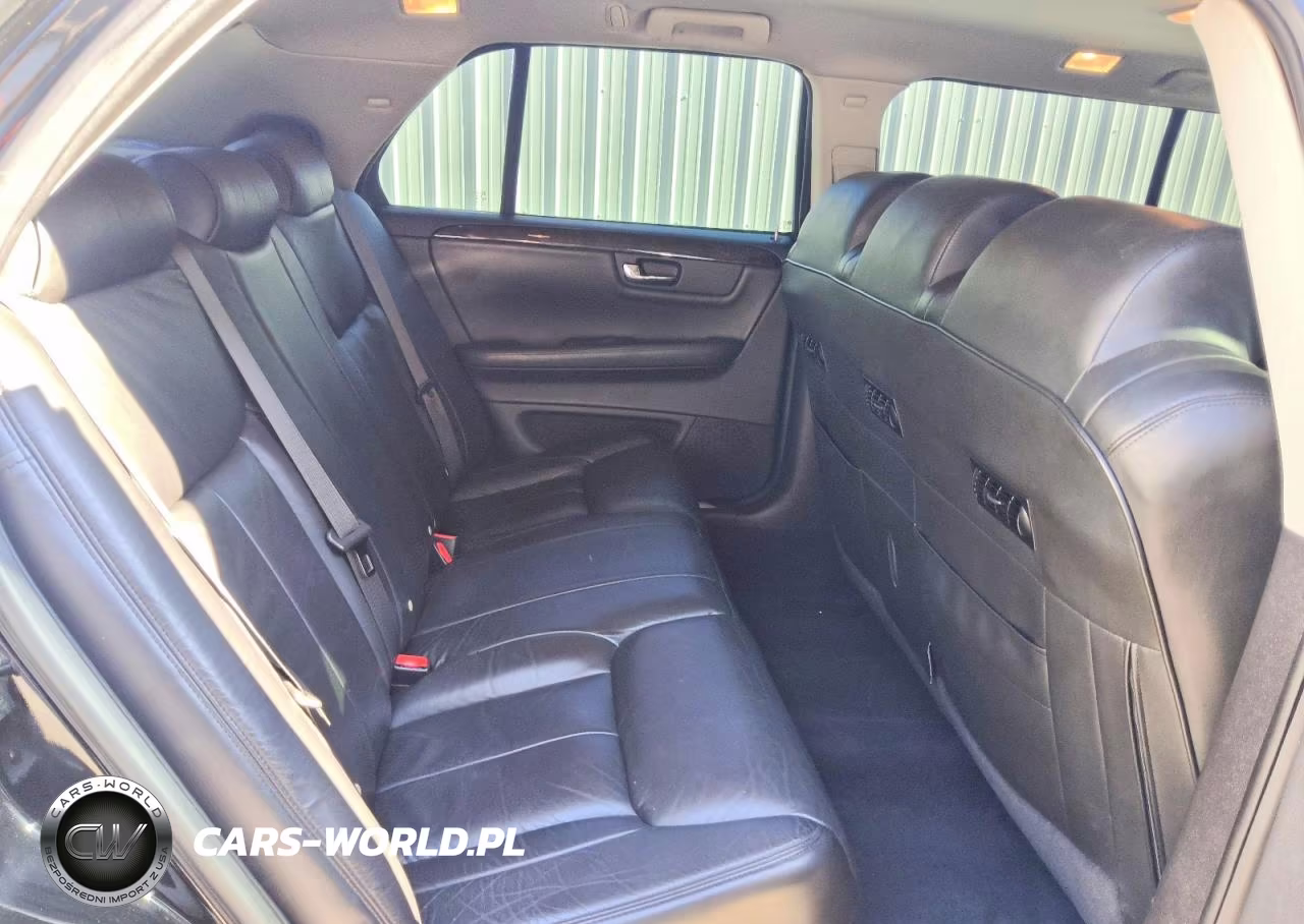2010 Cadillac Professional Chassis VIN:1GEUK9CY7AU550198 - 10