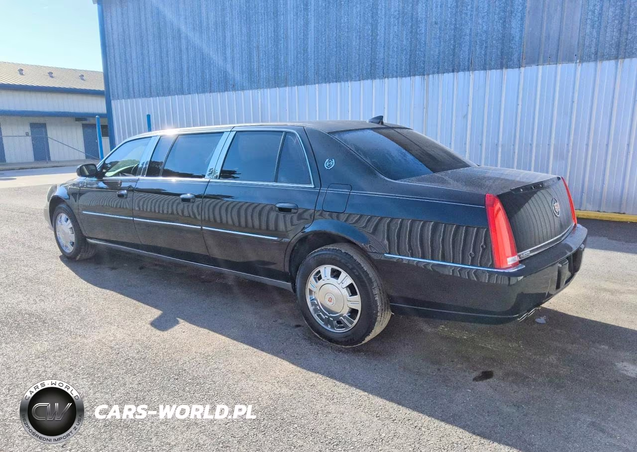 2010 Cadillac Professional Chassis VIN:1GEUK9CY7AU550198 - 2