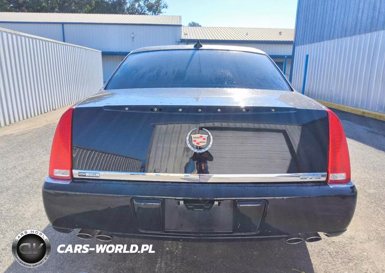 2010 Cadillac Professional Chassis VIN:1GEUK9CY7AU550198 - 6