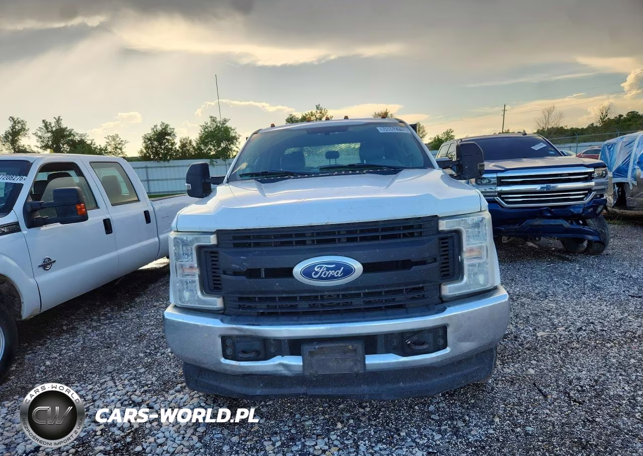 2019 Ford F350 Super Duty VIN:1FD8W3H68KEE93424 - 5