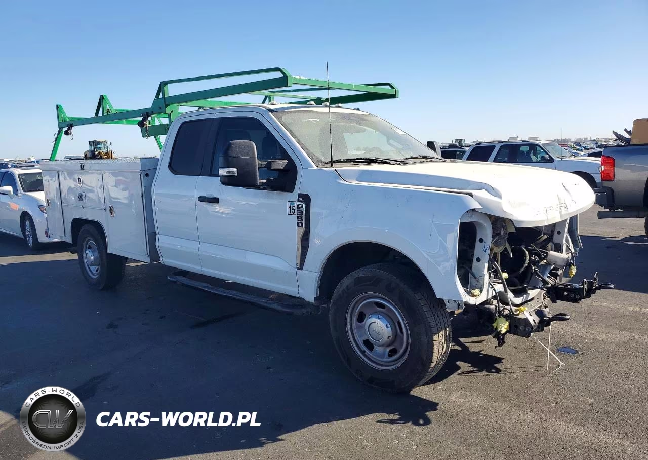 2023 Ford F350 Super Duty VIN:1FD8X3EN4PED64838 - 4