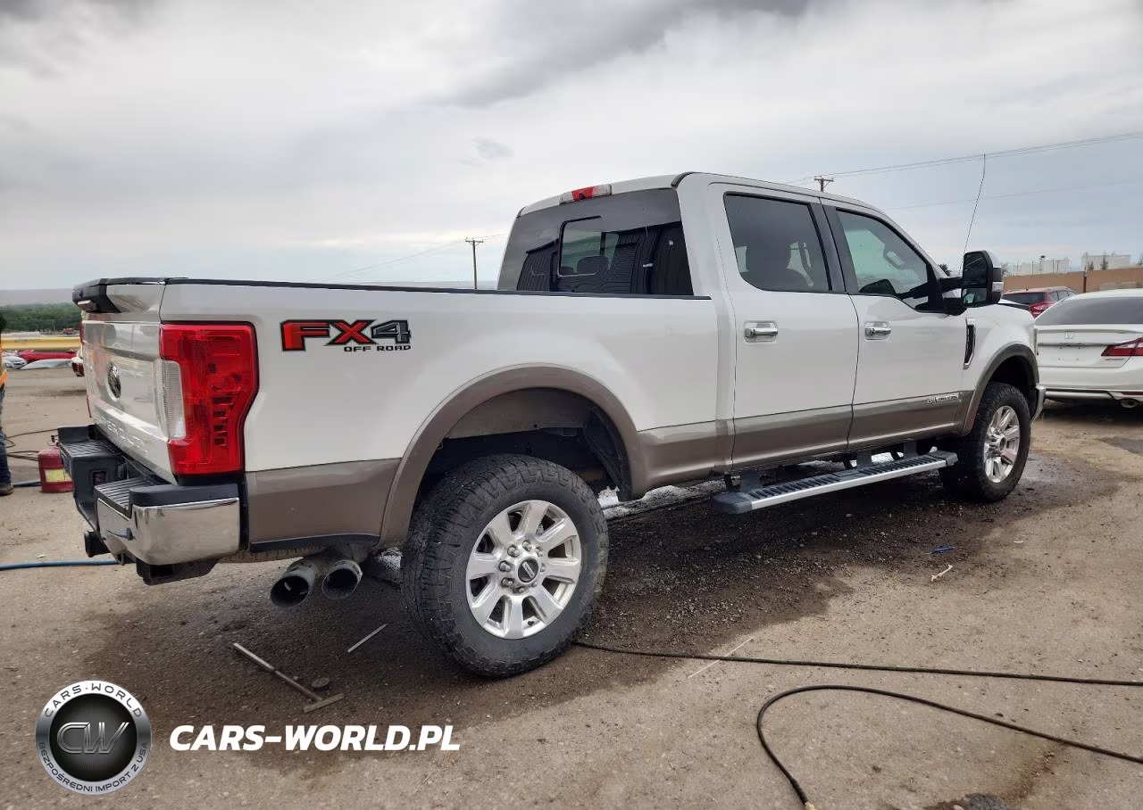 2018 Ford F250 Super Duty VIN:1FT7W2BT9JEB67851 - 3