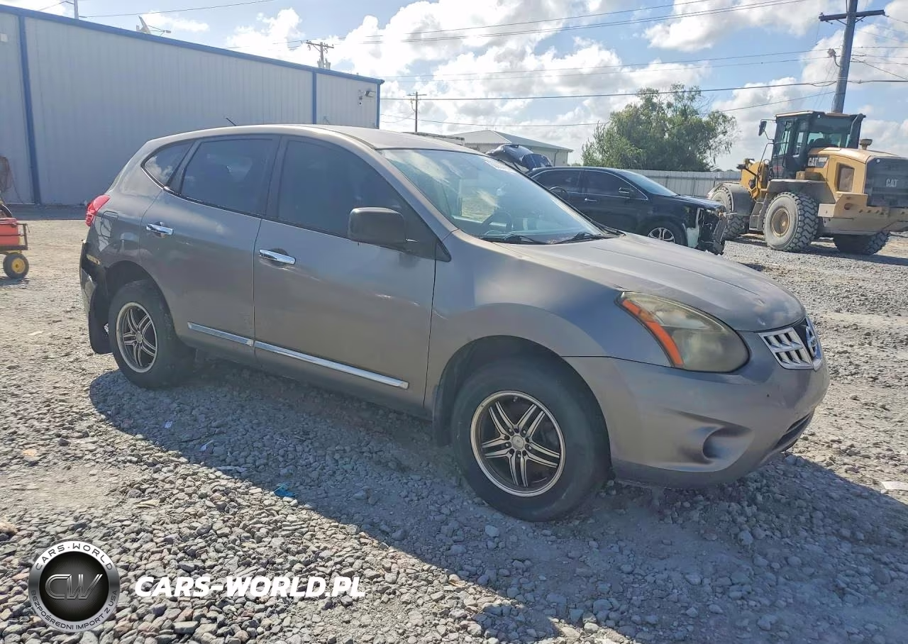 2014 Nissan Rogue Select S VIN:JN8AS5MT1EW615097 - 4