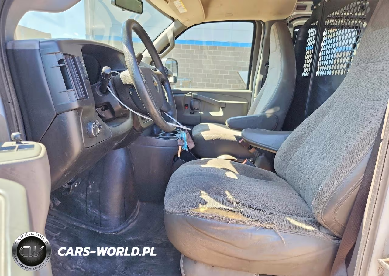 2021 Chevrolet Express G2500 Delivery Van VIN:1GCWGAF72M1207621 - 7