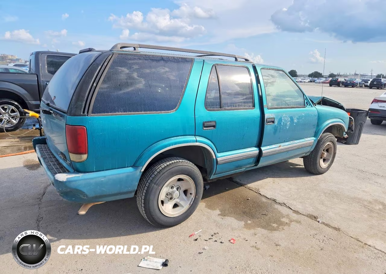 1996 Chevrolet Blazer 1Lt VIN:1GNCS13W6T2168139 - 3