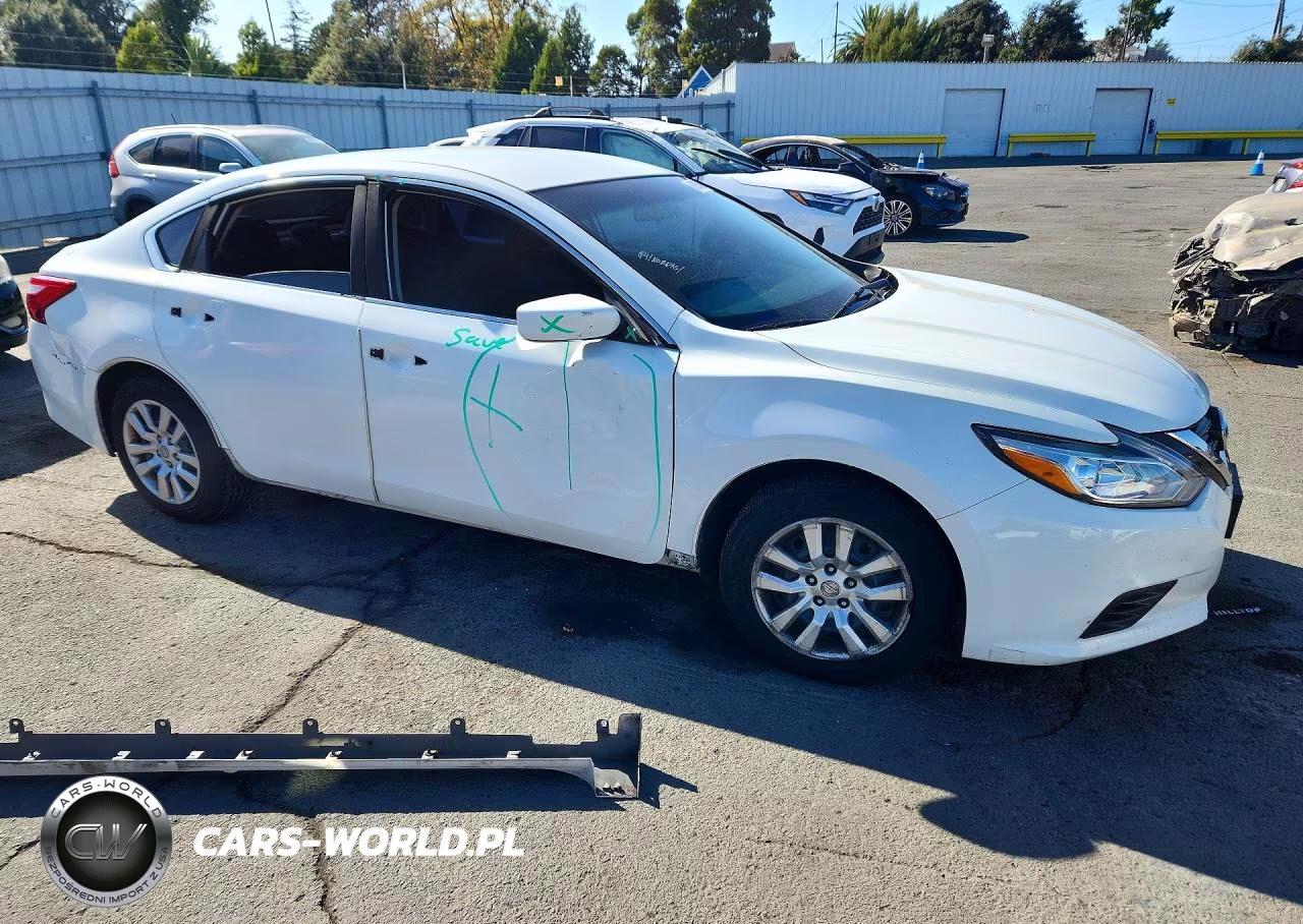 2016 Nissan Altima 2.5 S VIN:1N4AL3AP9GC147344 - 4