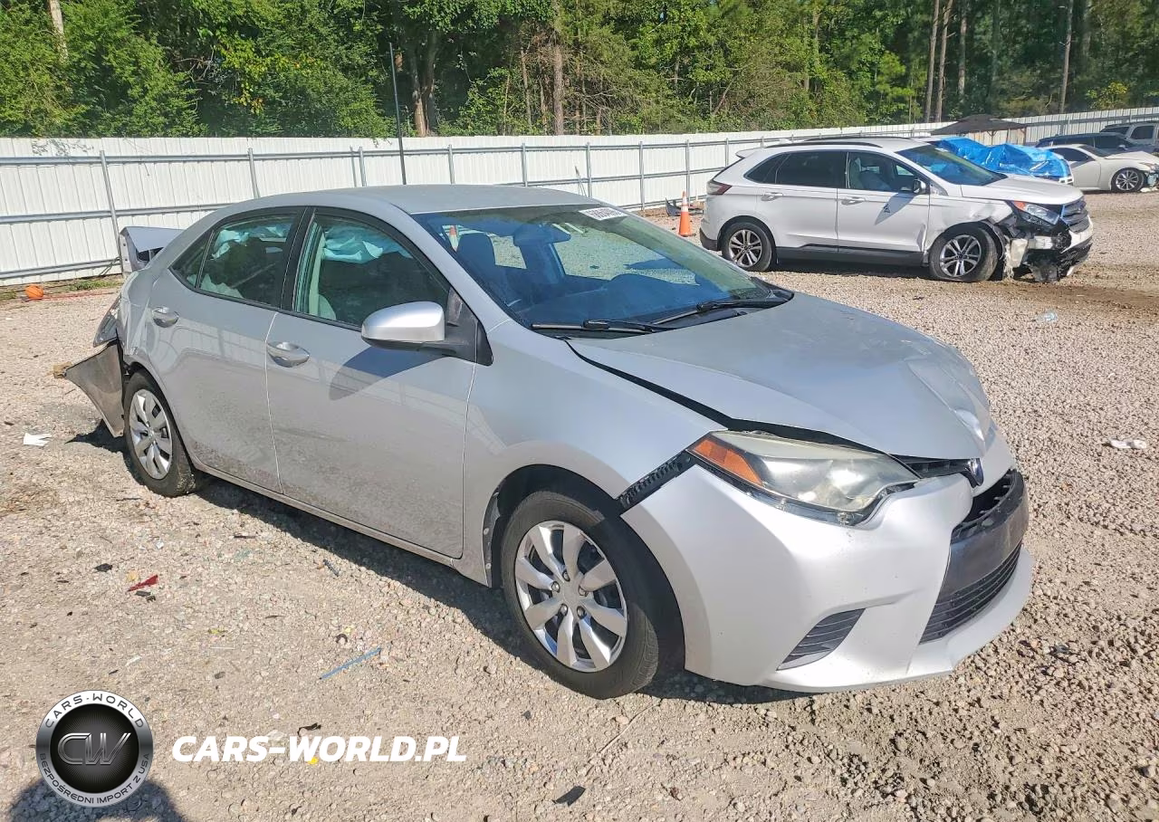 2015 Toyota Corolla Le VIN:2T1BURHE5FC253878 - 4