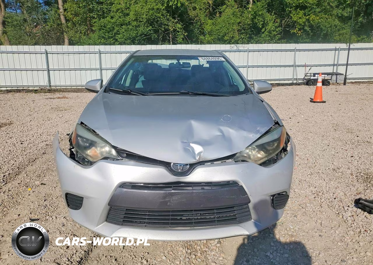 2015 Toyota Corolla Le VIN:2T1BURHE5FC253878 - 5