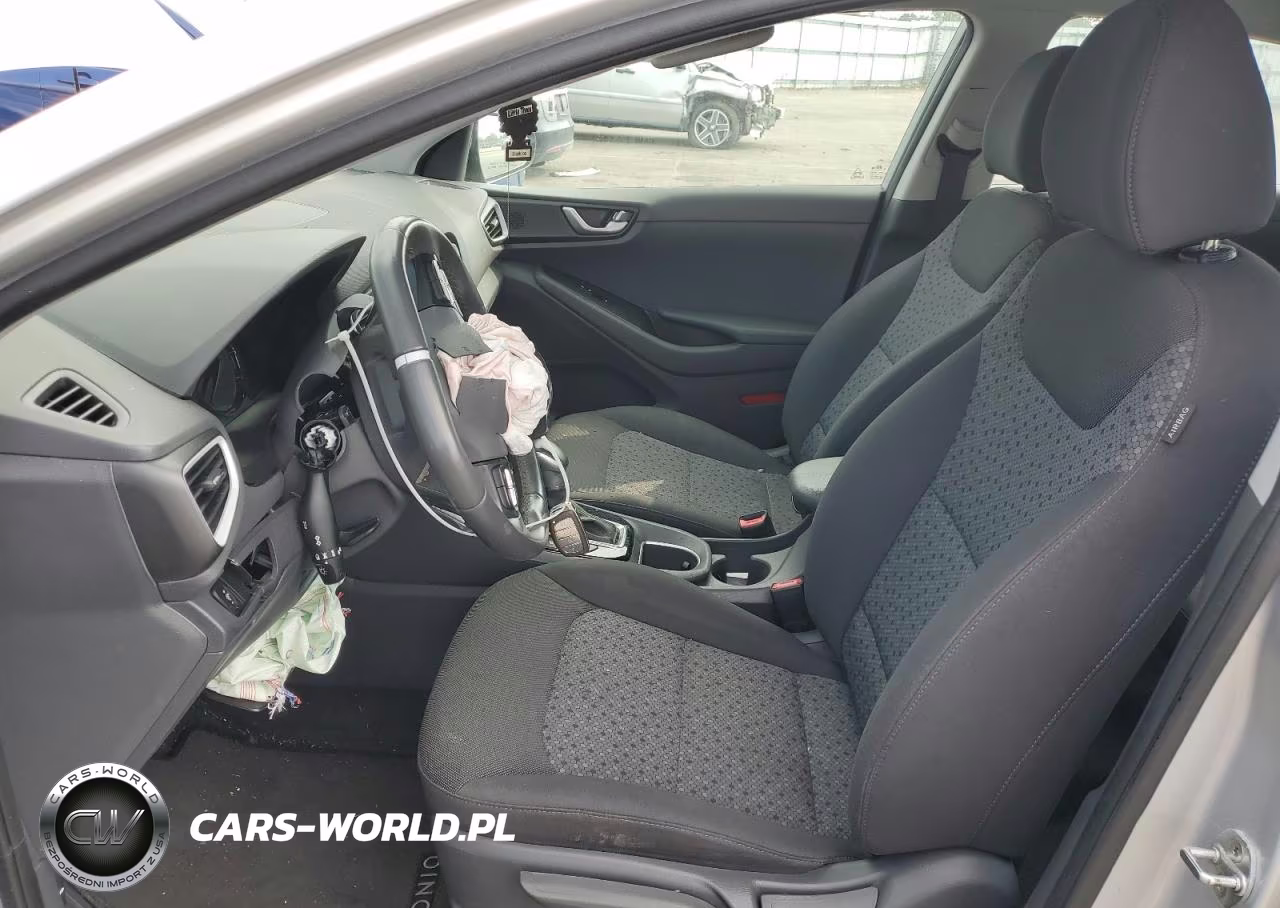 2019 Hyundai Ioniq Plug-In Hybrid Base VIN:KMHC65LD6KU155215 - 7