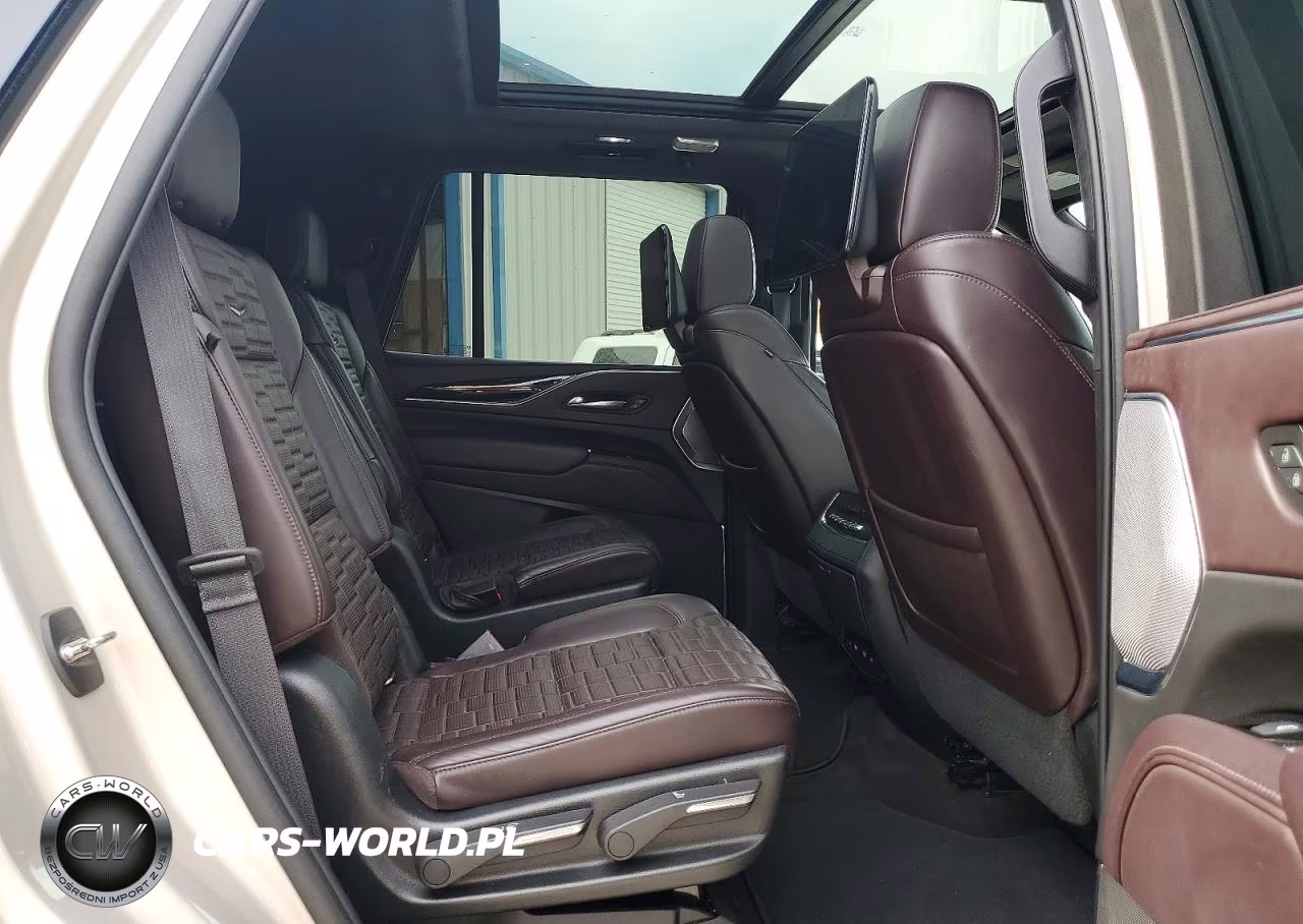 2022 Cadillac Escalade Sport Platinum VIN:1GYS3GKT5NR171405 - 11