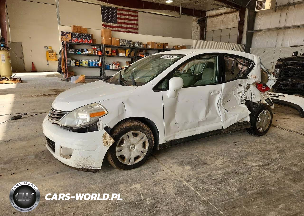 2012 Nissan Versa 1.8 S – zdjęcie 1 z 13