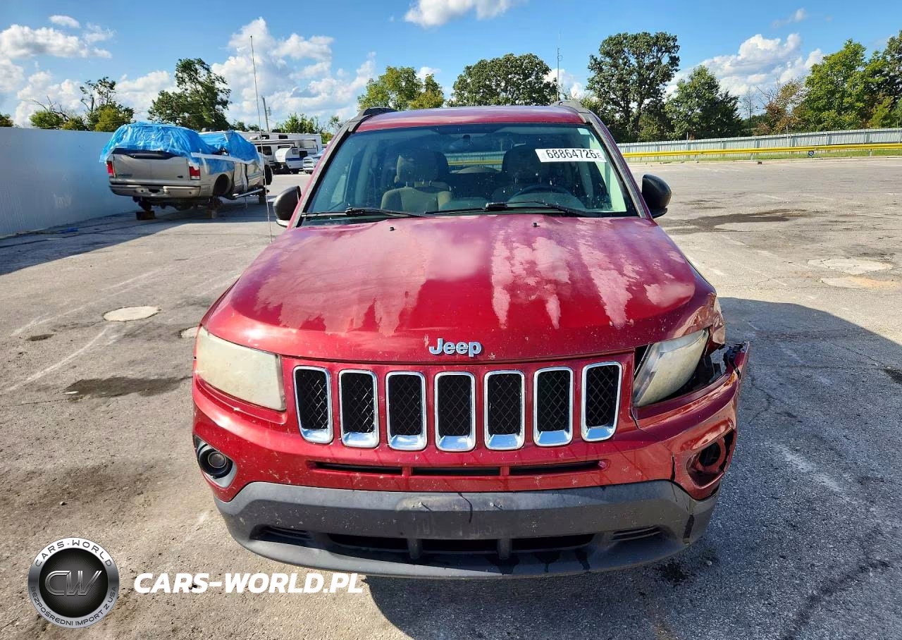2014 Jeep Compass Sport VIN:1C4NJCBBXED744952 - 5