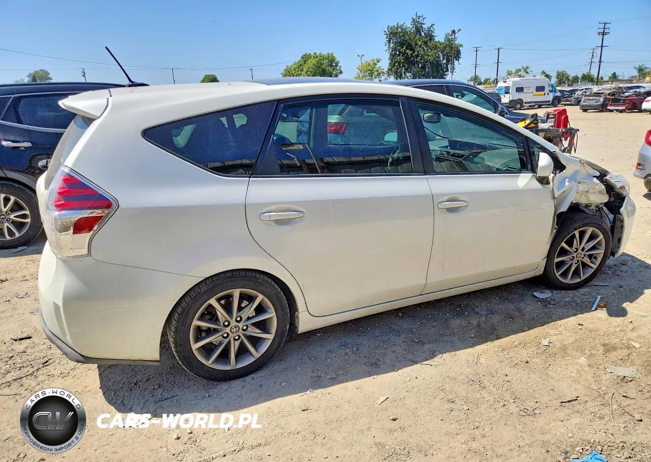 2016 Toyota Prius V Five VIN:JTDZN3EUXGJ046493 - 3