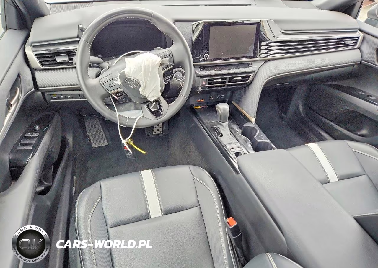 2025 Toyota Camry Se VIN:4T1DAACKXSU602588 - 8