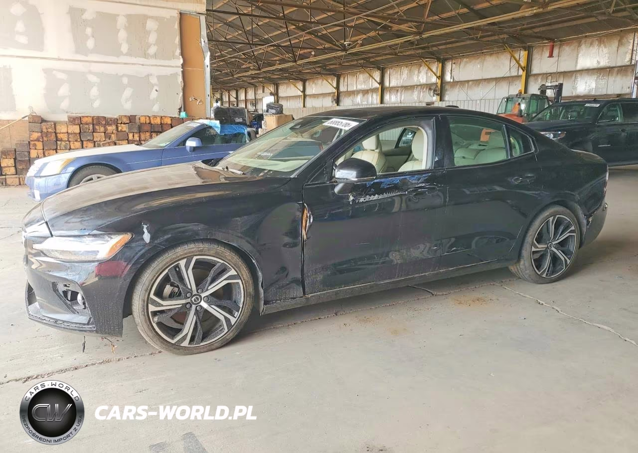 2024 Volvo S60 Plus