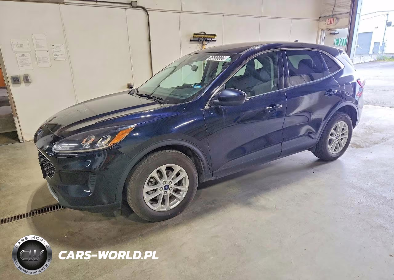 2021 Ford Escape Se