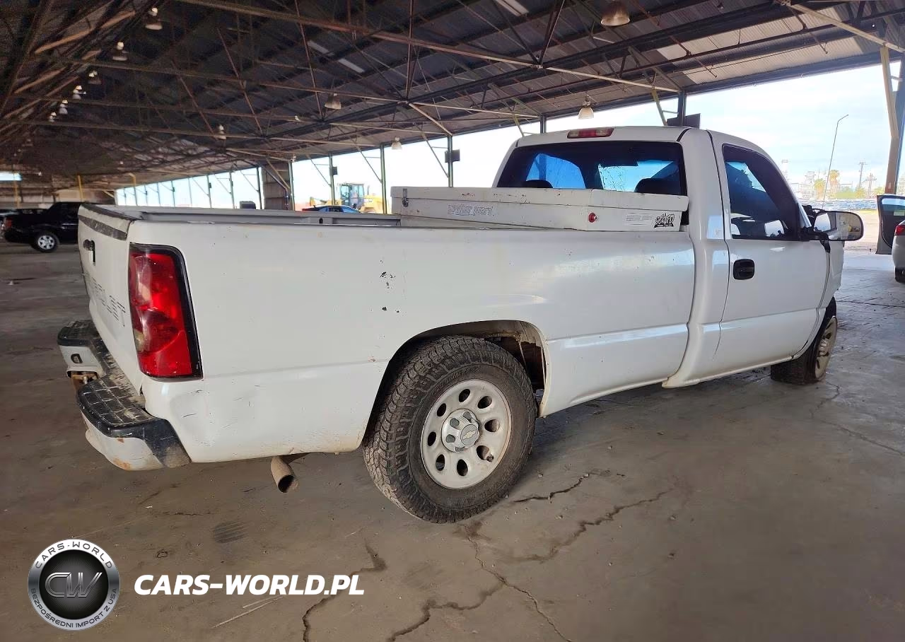 2005 Chevrolet Silverado C1500 VIN:1GCEC14V45Z276595 - 3