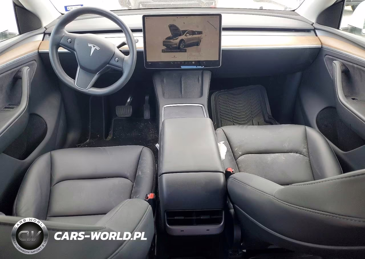 2024 Tesla Model Y VIN:7SAYGDEEXRA251973 - 8
