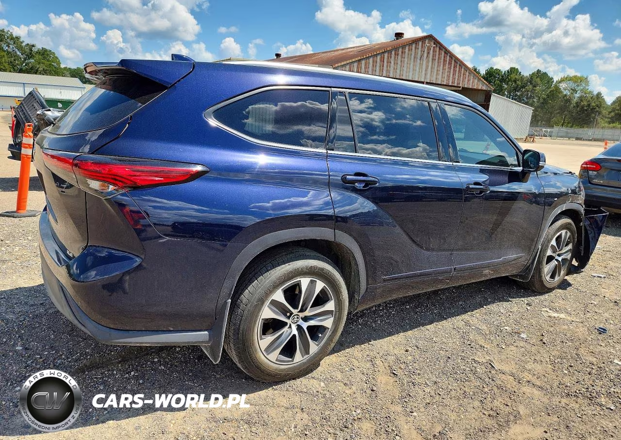 2021 Toyota Highlander Xle VIN:5TDGZRAH0MS033855 - 3