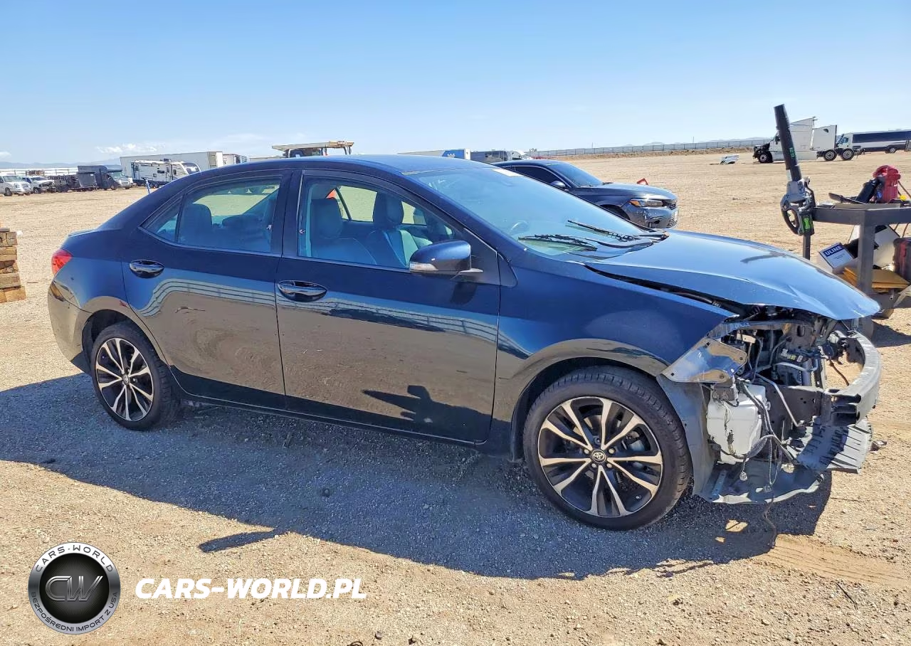2018 Toyota Corolla Se VIN:5YFBURHE3JP798826 - 4