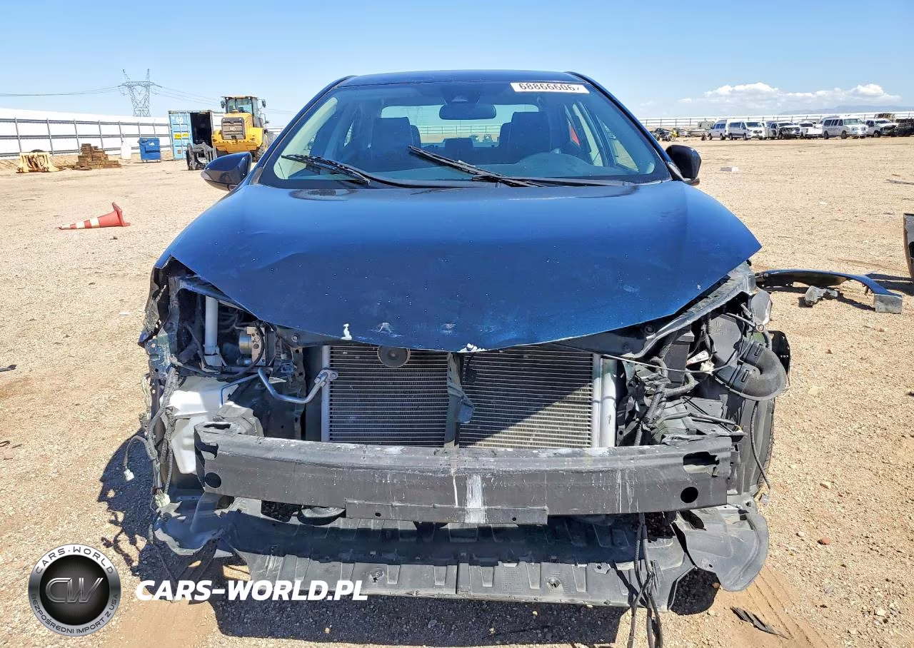 2018 Toyota Corolla Se VIN:5YFBURHE3JP798826 - 5
