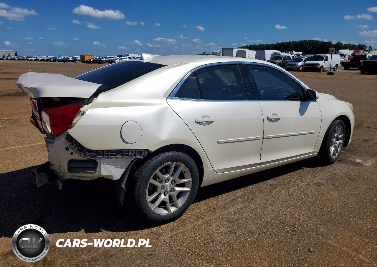 2014 Chevrolet Malibu 1Lt VIN:1G11C5SL2EU150006 - 3