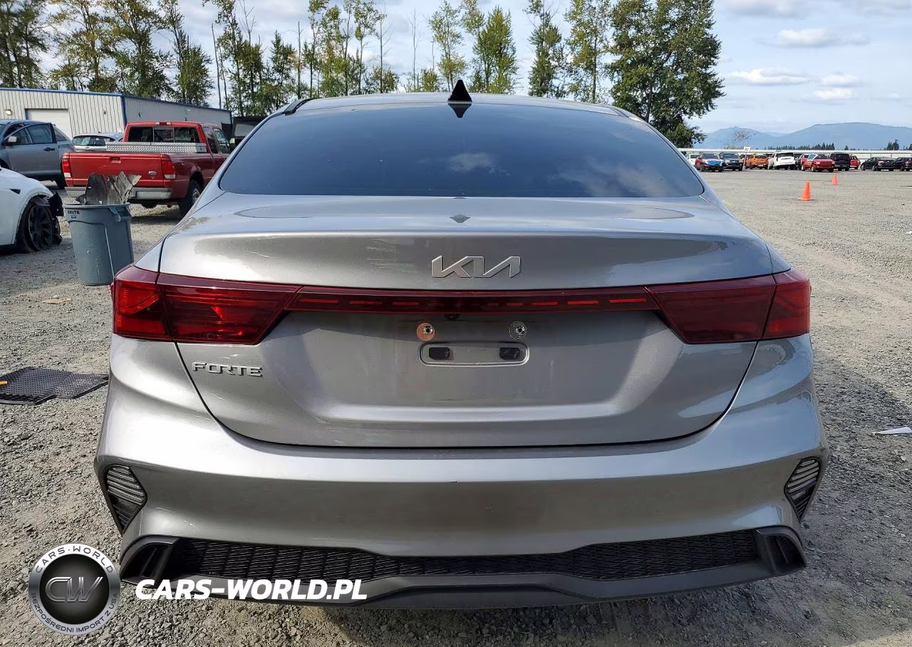 2023 Kia Forte Lxs VIN:3KPF24AD2PE672141 - 6