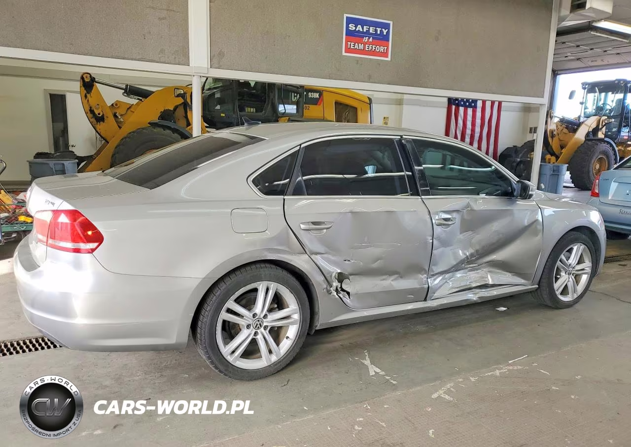 2014 Volkswagen Passat Se VIN:1VWBN7A37EC099429 - 3