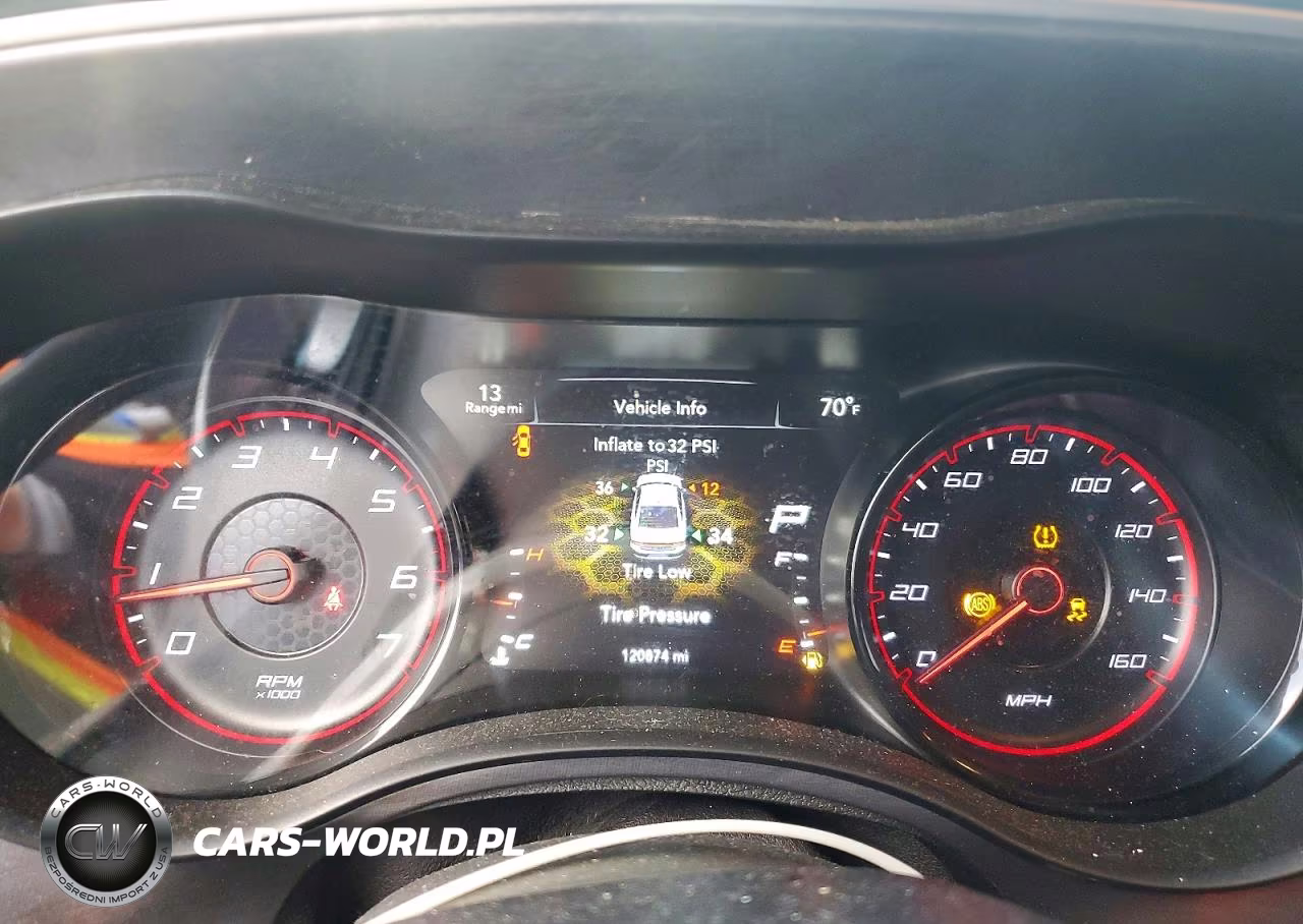 2019 Dodge Charger R-T VIN:2C3CDXCT3KH635832 - 9
