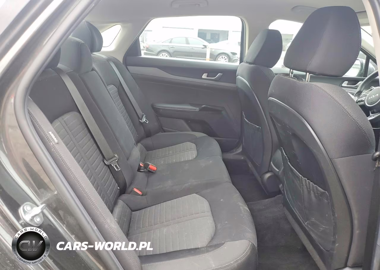 2026 Kia K5 Lxs VIN:KNAG24J75T5456950 - 10