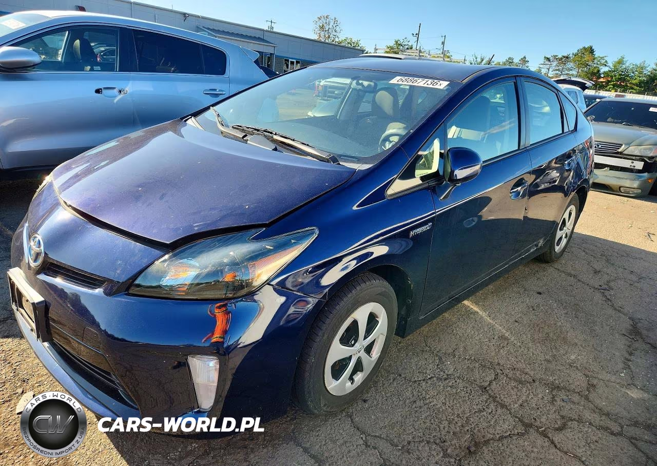 2013 Toyota Prius Three – zdjęcie 1 z 12