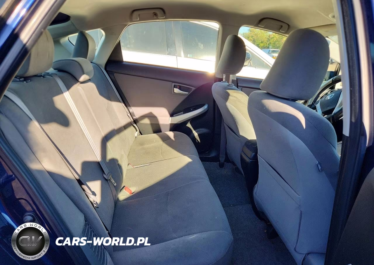 2013 Toyota Prius Three VIN:JTDKN3DU1D0351370 - 10