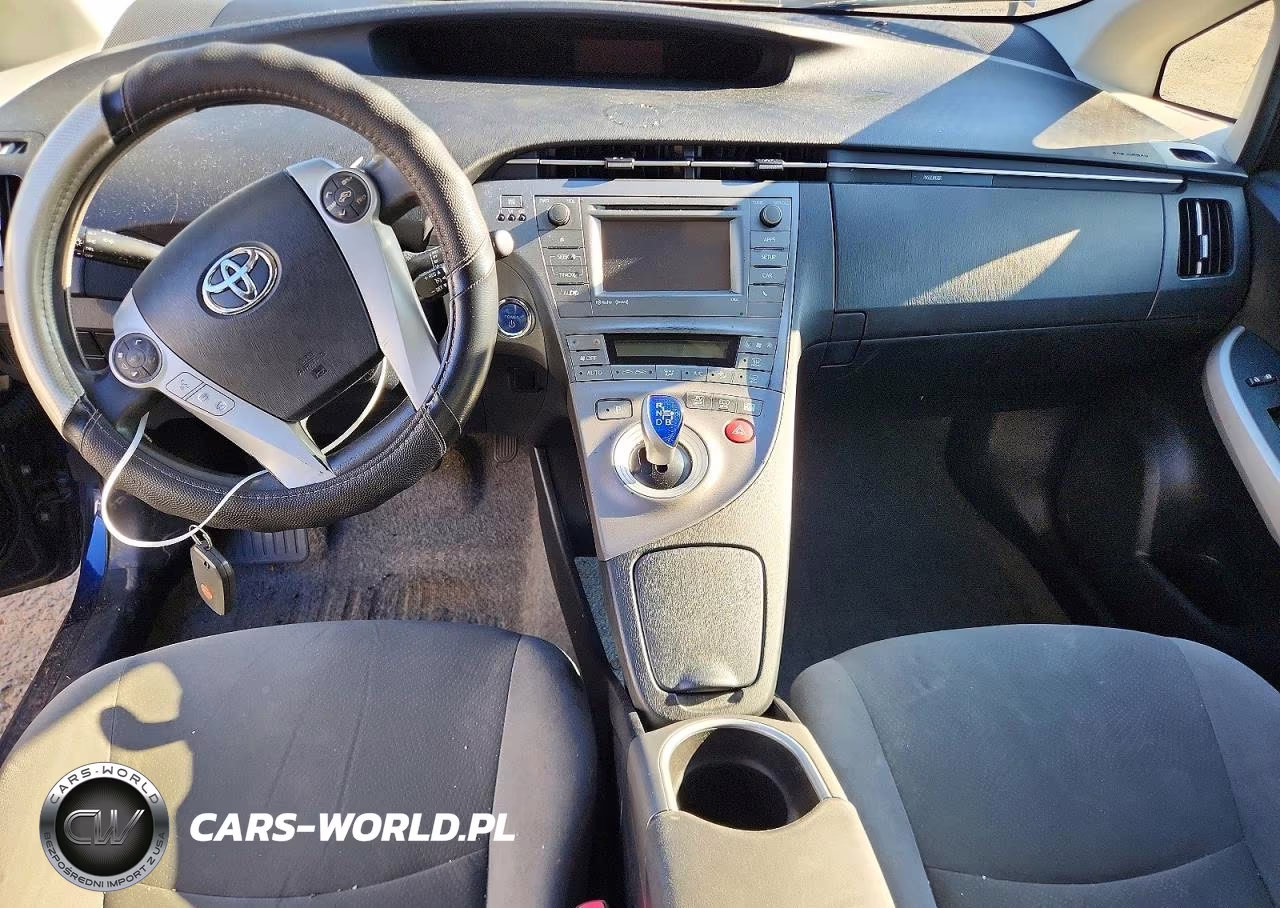 2013 Toyota Prius Three VIN:JTDKN3DU1D0351370 - 8