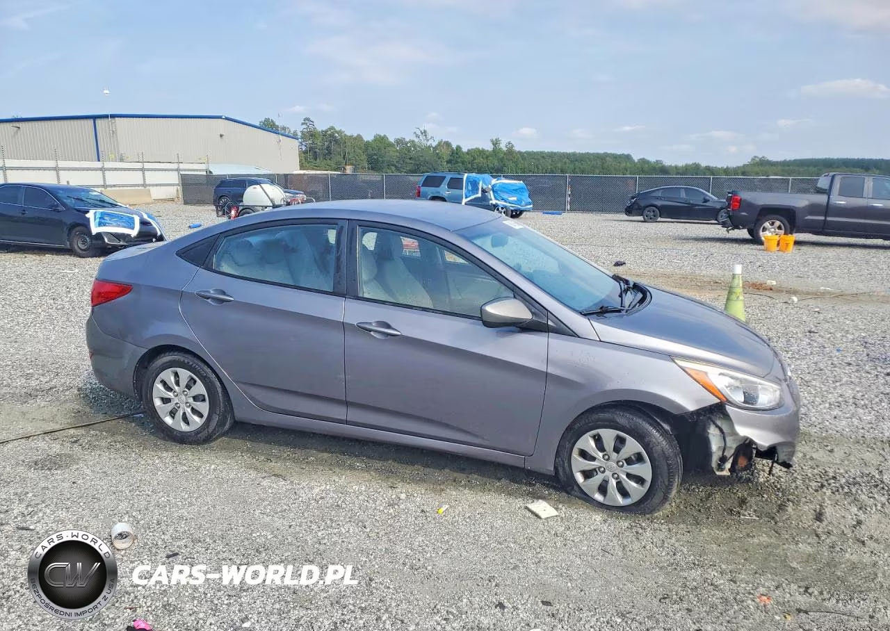 2016 Hyundai Accent Se VIN:KMHCT4AE5GU040739 - 4