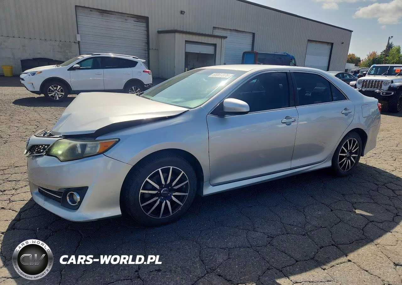 2013 Toyota Camry Se – zdjęcie 1 z 12