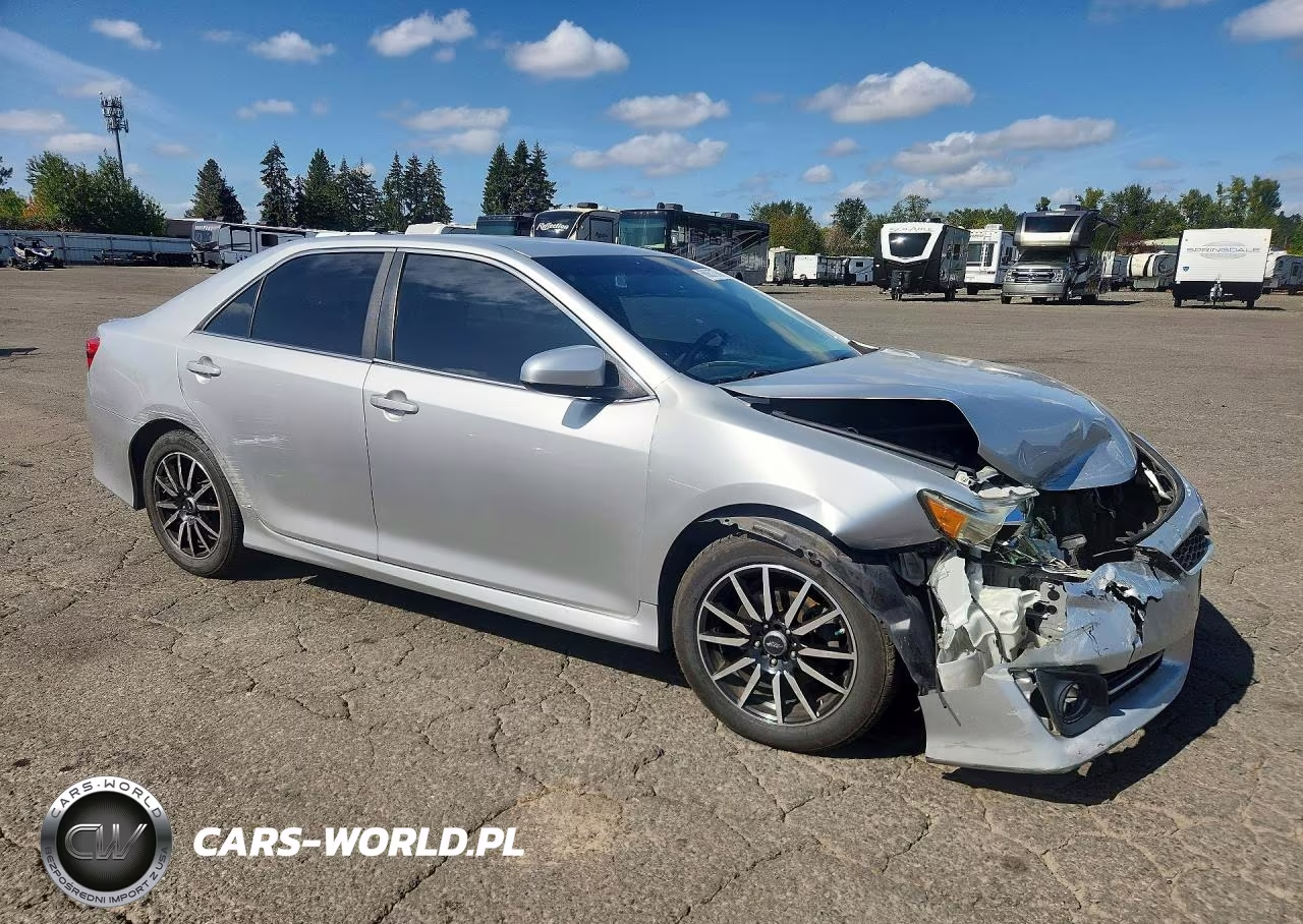 2013 Toyota Camry Se VIN:4T1BF1FK3DU231099 - 4