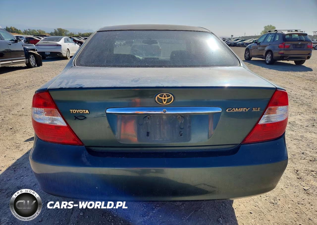 2002 Toyota Camry Xle VIN:JTDBE32K320109288 - 6