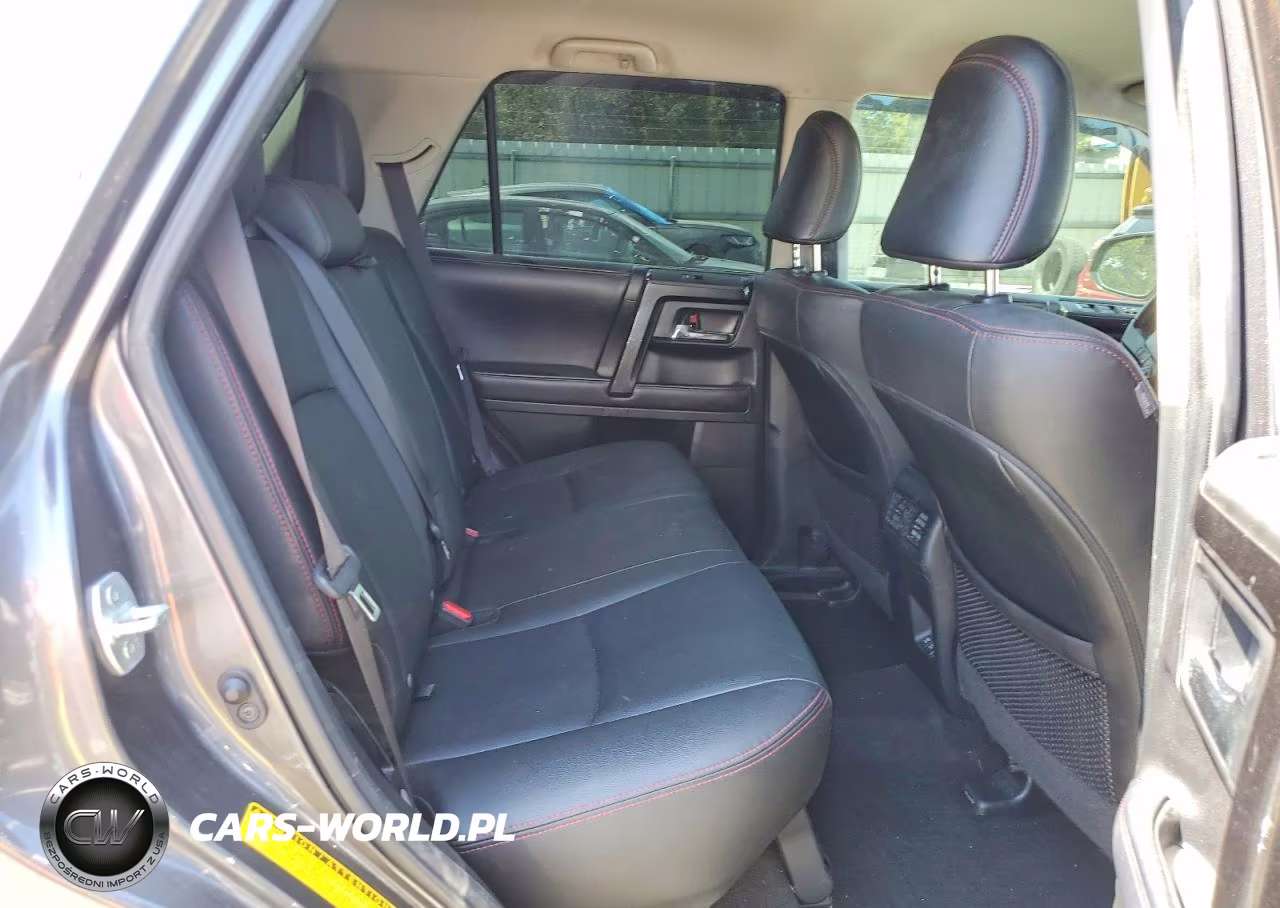 2020 Toyota 4Runner Trd Off-Road Premium VIN:JTEBU5JRXL5745025 - 10