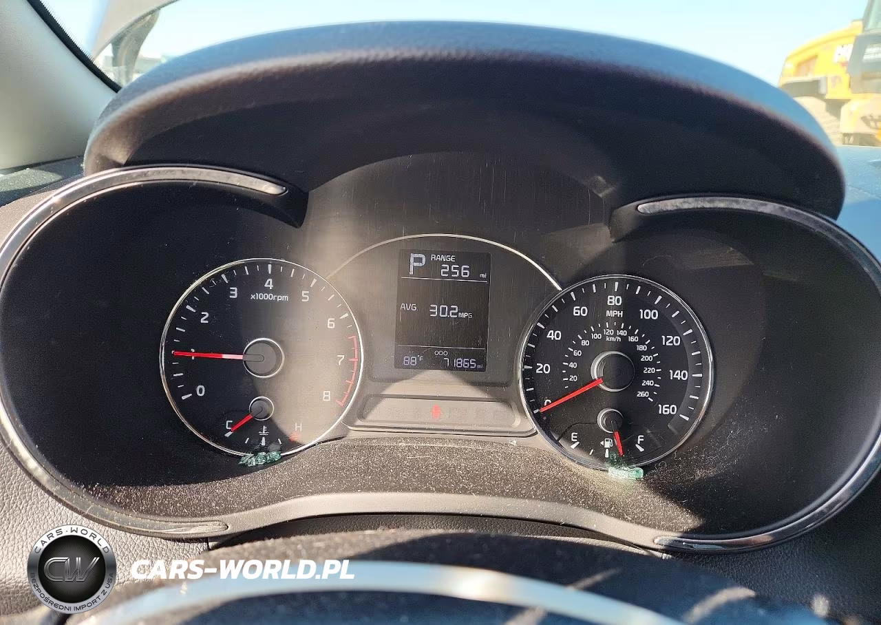 2017 Kia Forte Lx VIN:3KPFK4A77HE046645 - 9