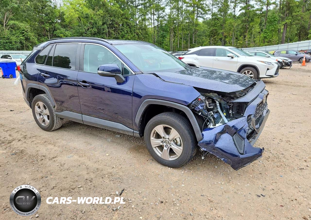 2023 Toyota Rav4 Xle VIN:2T3W1RFV0PW250438 - 4