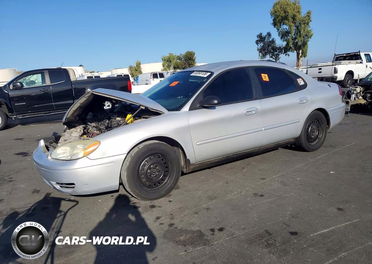 2005 Ford Taurus Se