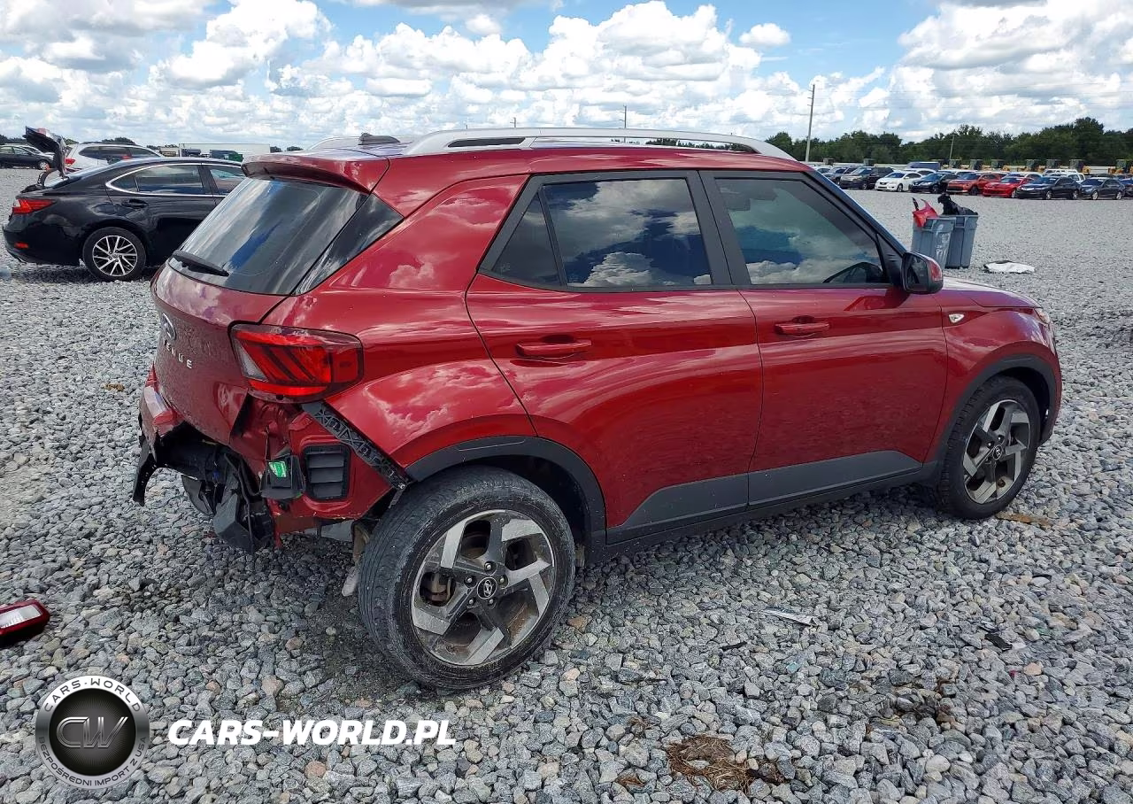 2024 Hyundai Venue Sel VIN:KMHRC8A31RU301674 - 3