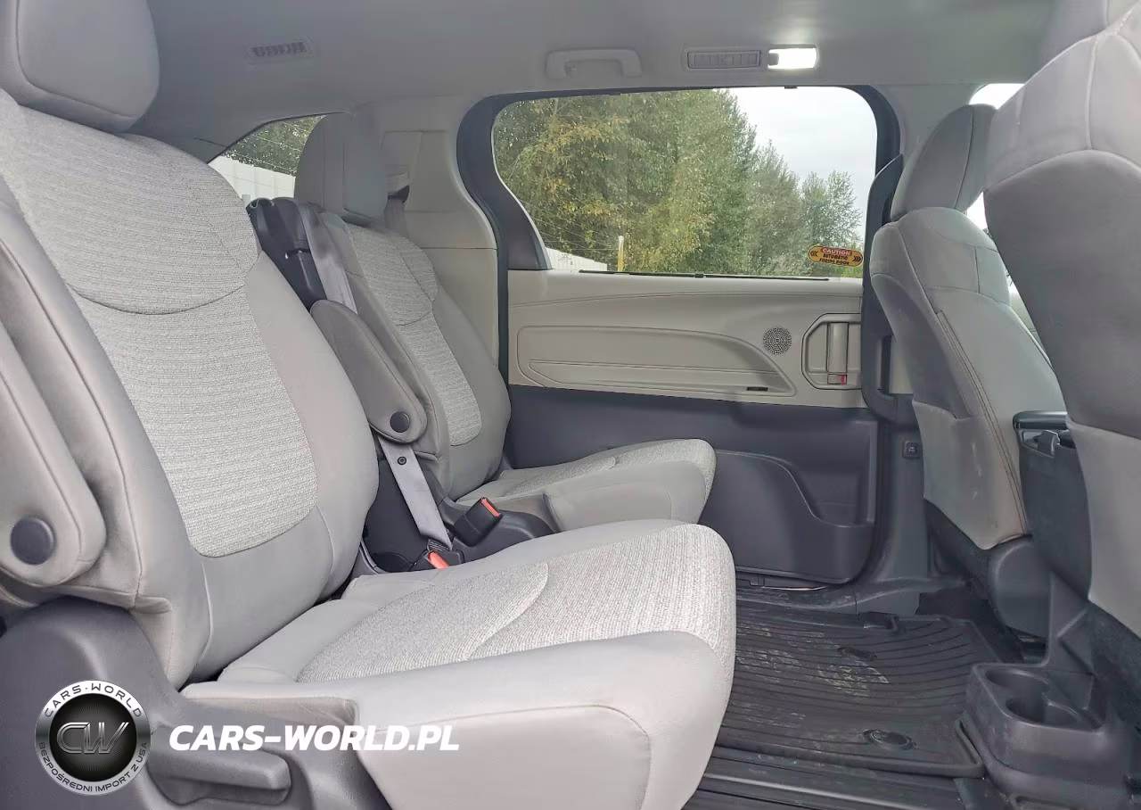 2021 Toyota Sienna Le VIN:5TDBSKFC6MS036441 - 11
