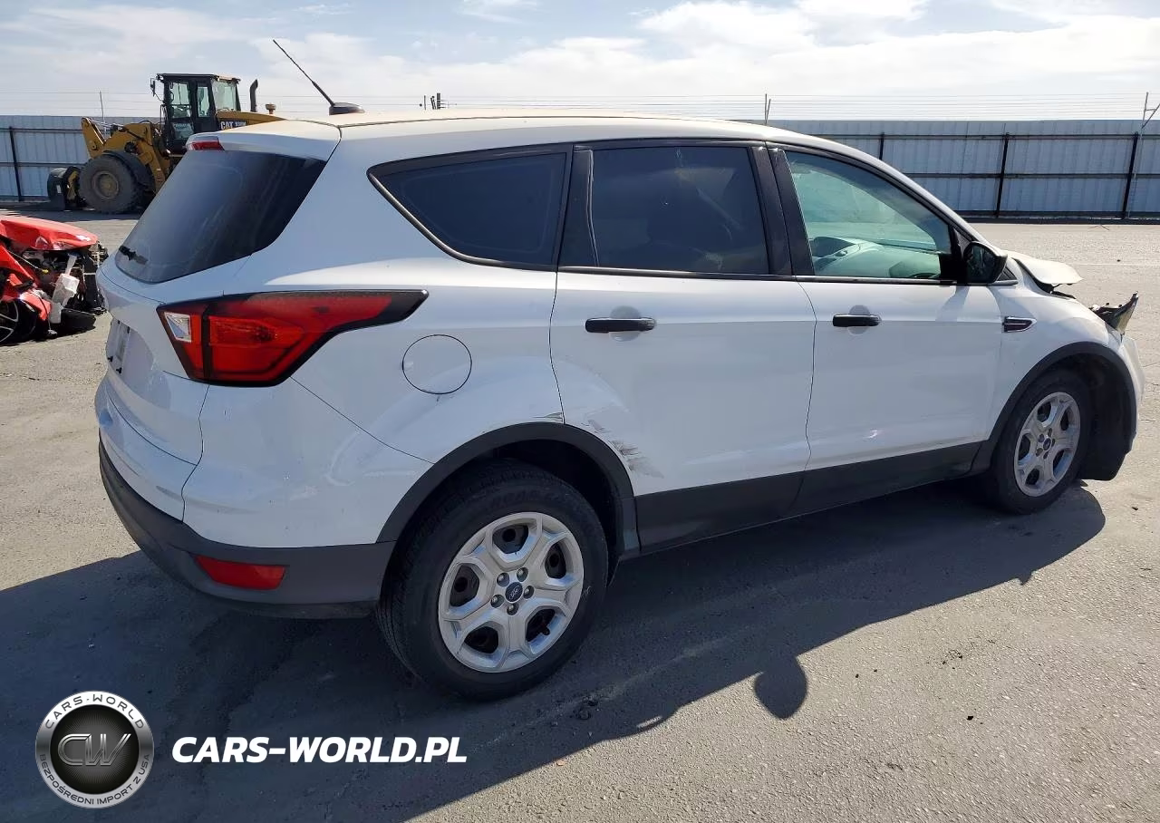 2019 Ford Escape S VIN:1FMCU0F74KUA06400 - 3