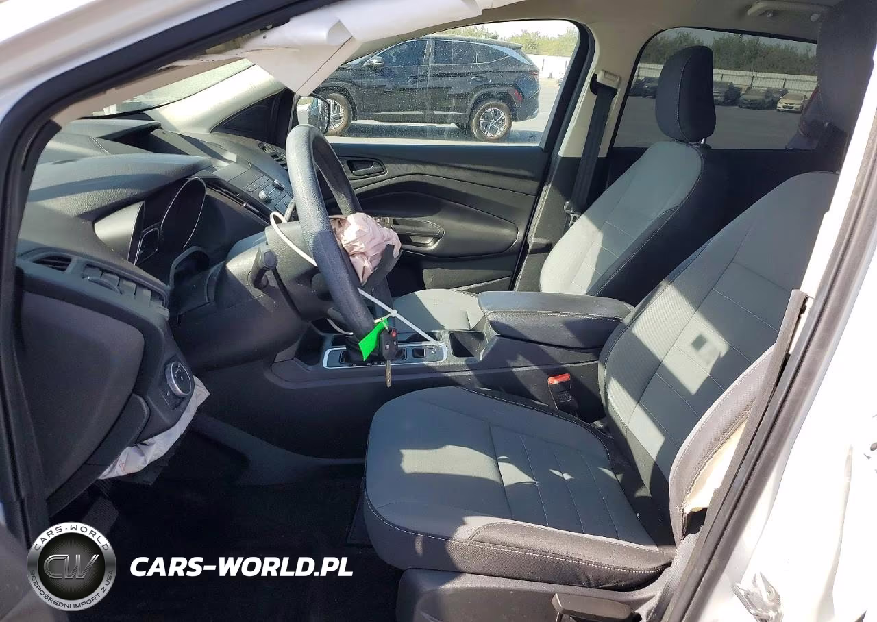 2019 Ford Escape S VIN:1FMCU0F74KUA06400 - 7
