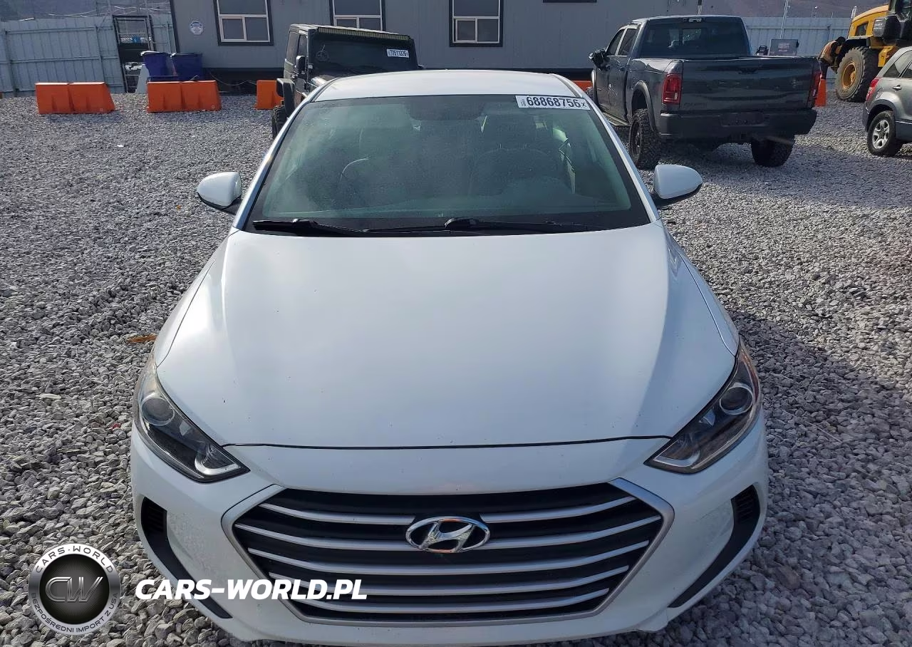 2018 Hyundai Elantra Sel VIN:5NPD84LFXJH241330 - 5