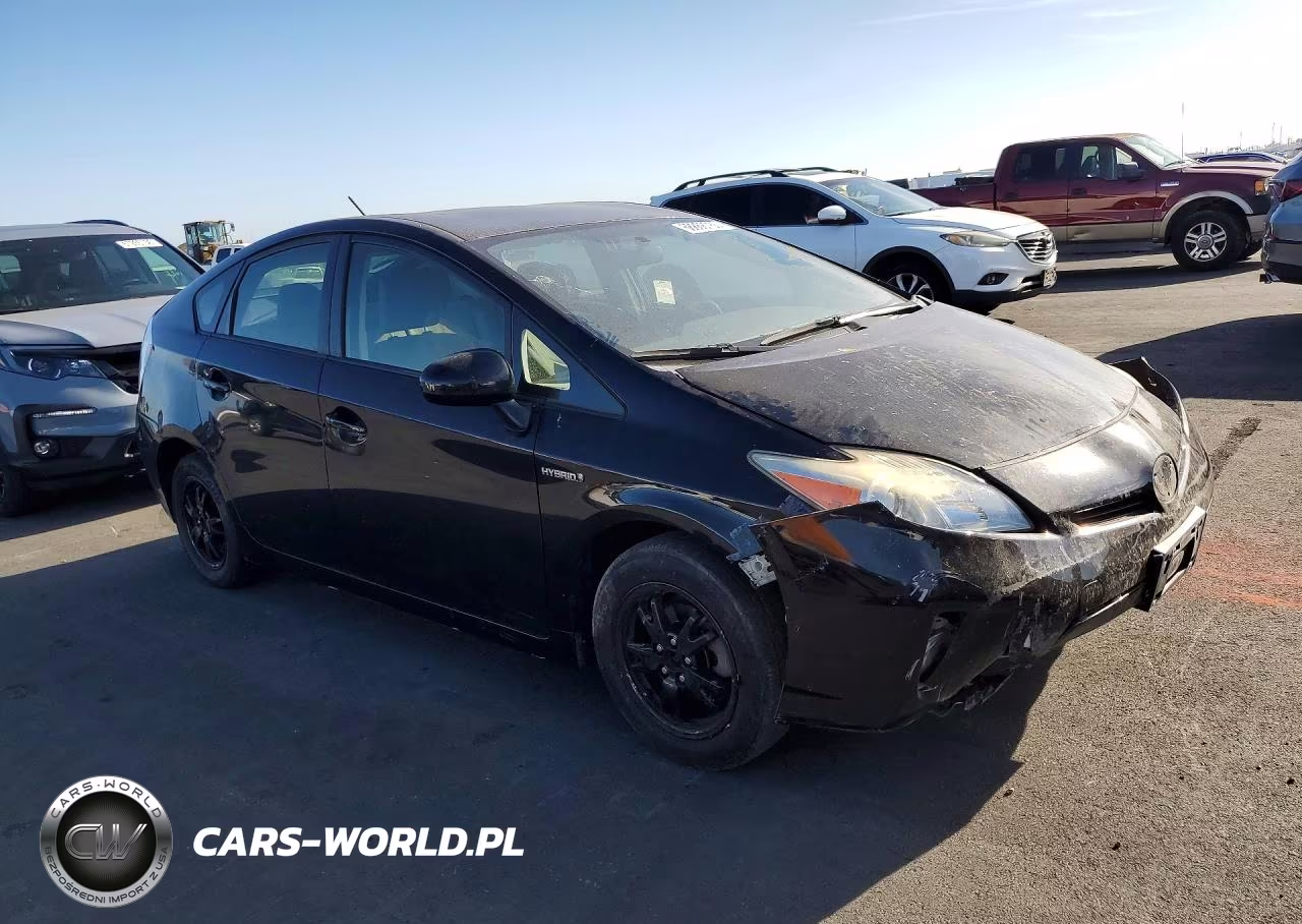 2015 Toyota Prius Two VIN:JTDKN3DU7F1919246 - 4